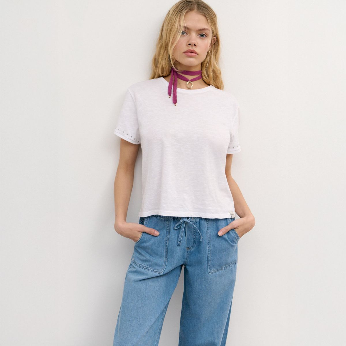 BROWNIE - Polera Manga Corta Tachuelas Mujer Brownie