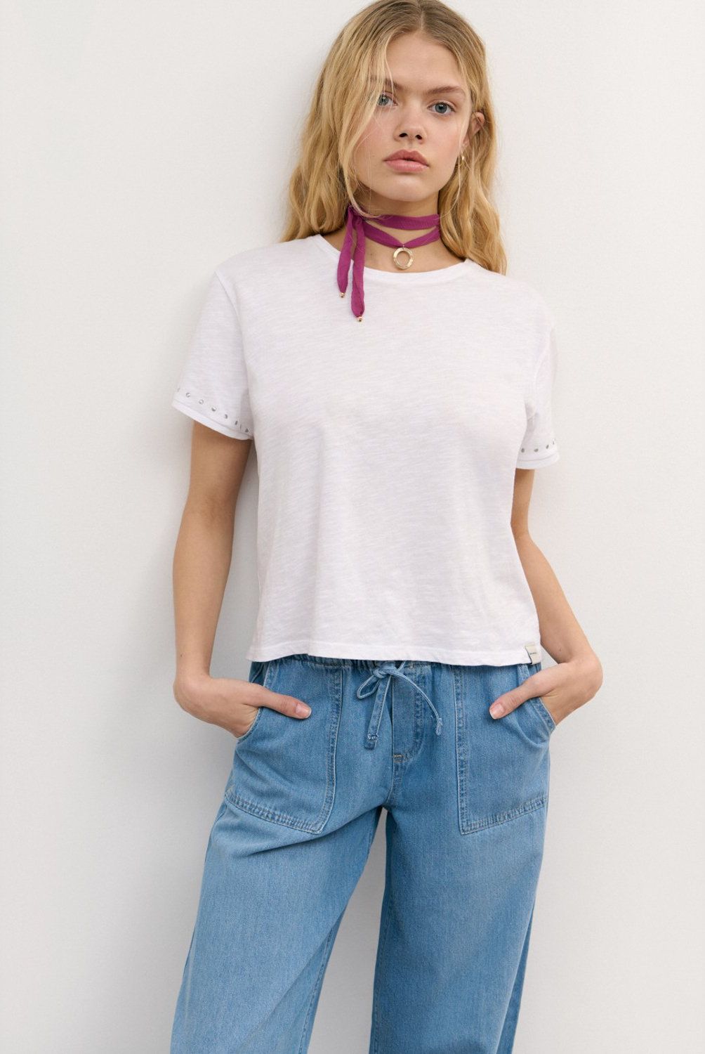 BROWNIE - Polera Manga Corta Tachuelas Mujer Brownie