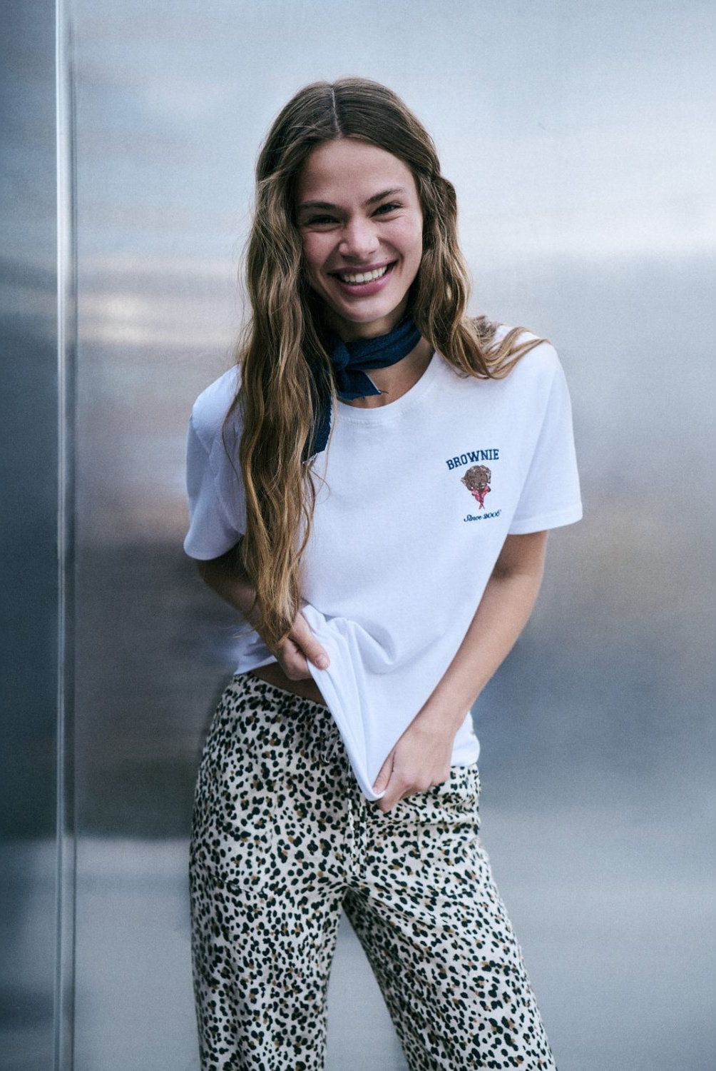 BROWNIE - Polera Bordado Perrito Brownie Mujer Brownie