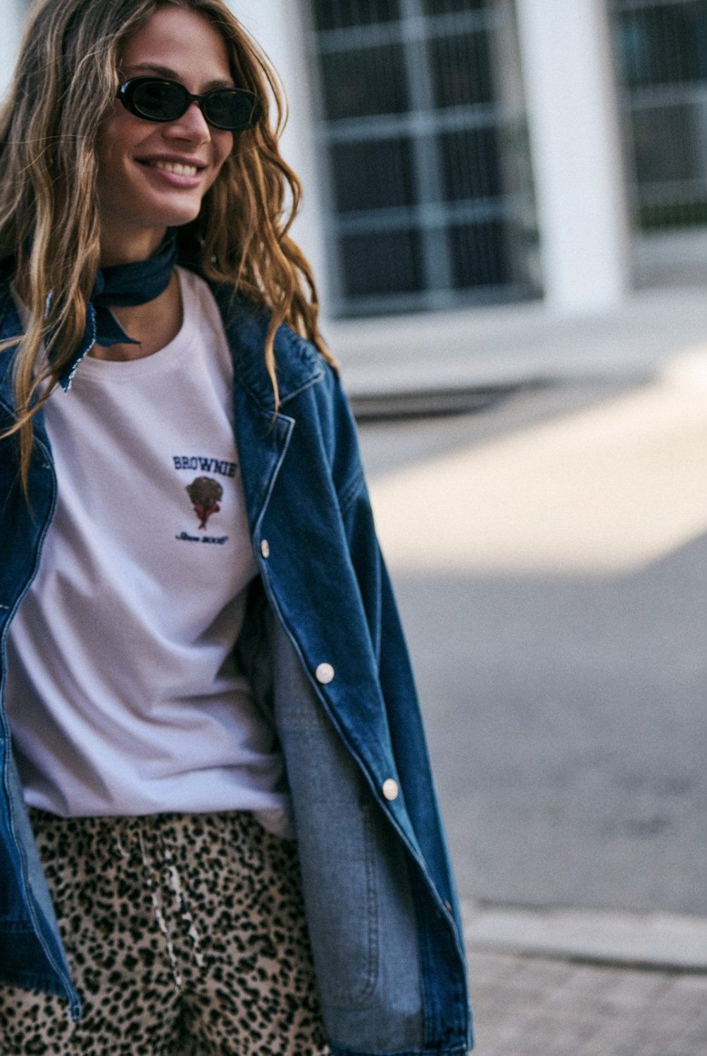 BROWNIE - Polera Bordado Perrito Brownie Mujer Brownie