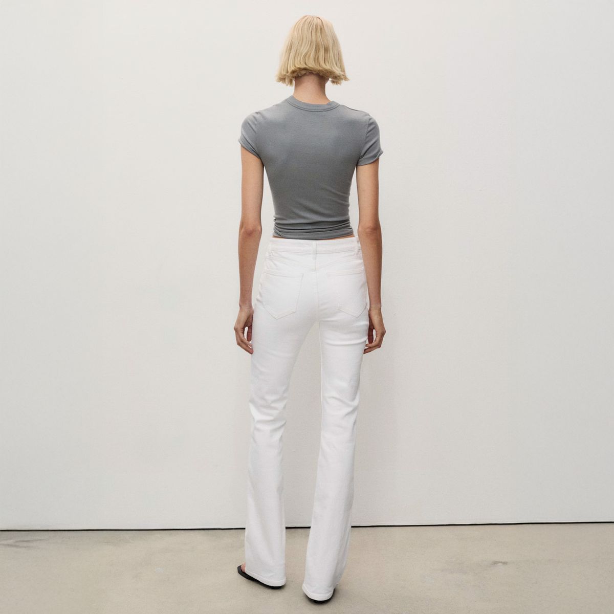 MANGO - Jeans Flare Tiro Medio Mujer Mango