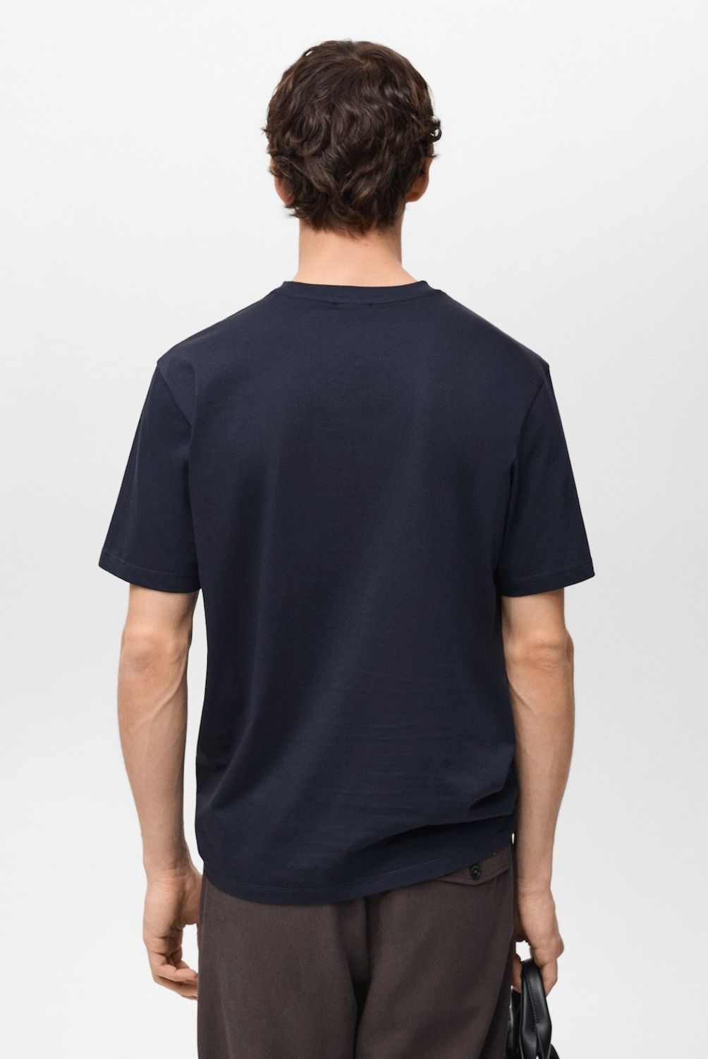 MANGO MAN - Polera Gallery Estampada 100% Algodón Regular Fit Hombre Mango Man