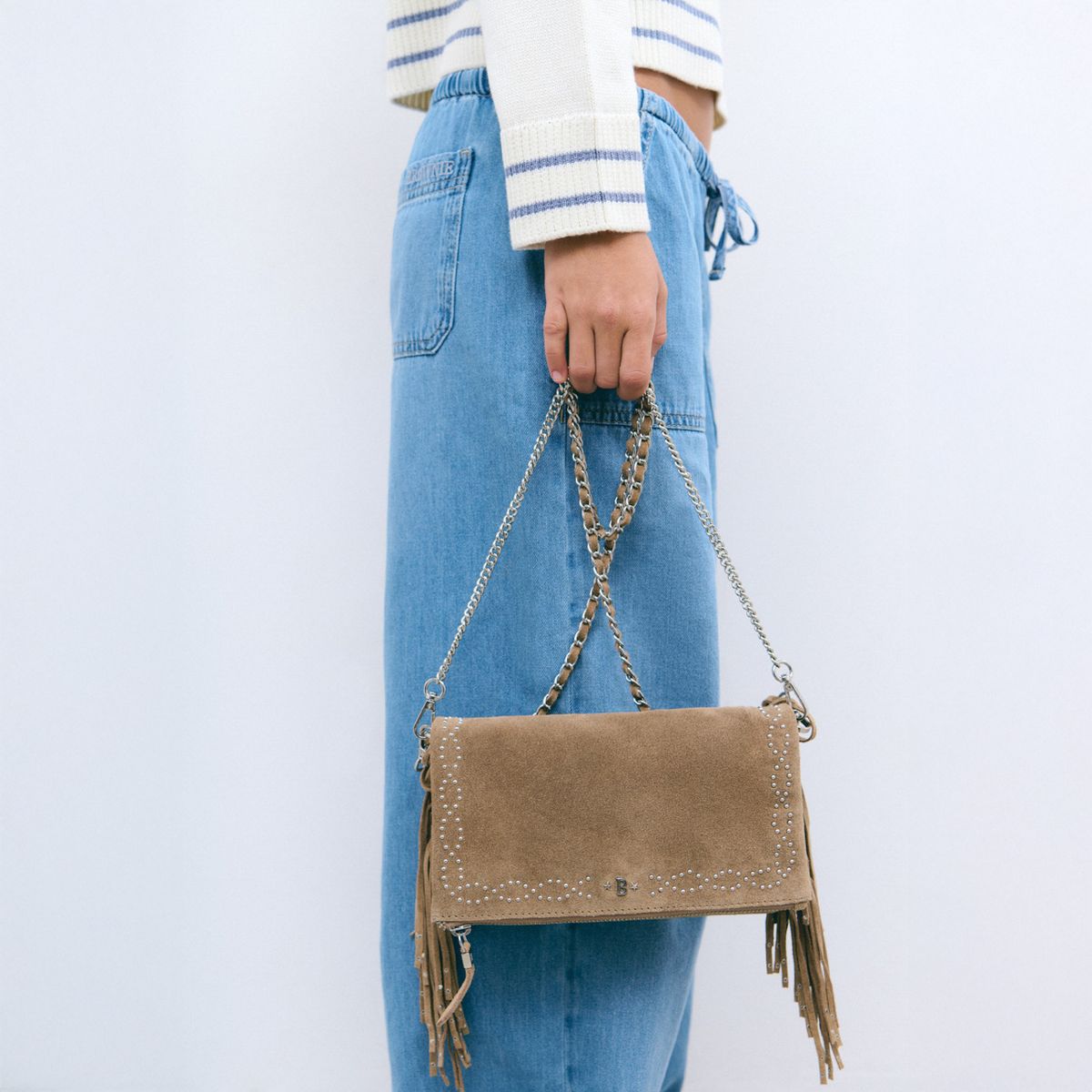 BROWNIE - Cartera Solapa Tachitas Flecos Mujer Brownie