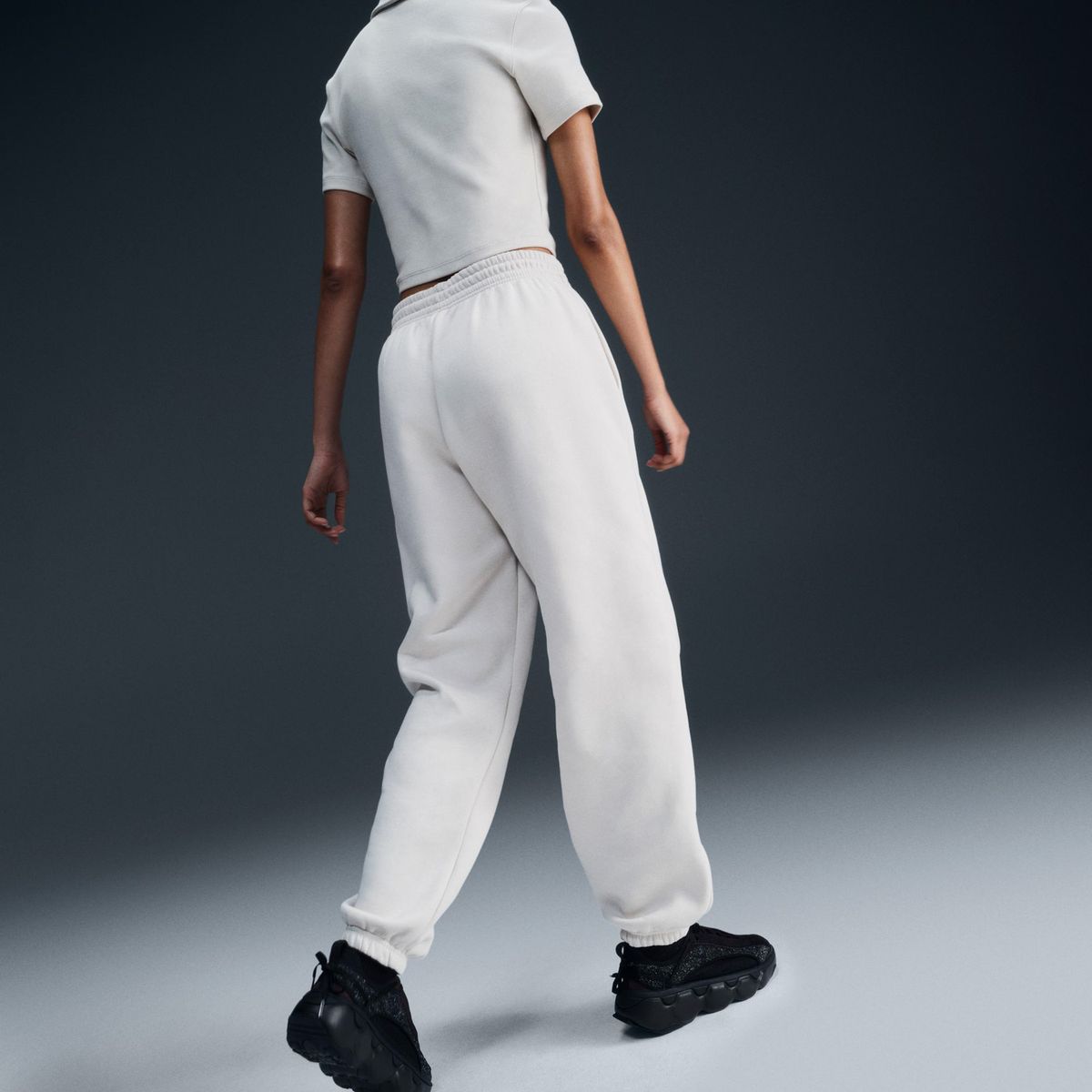 NIKE - Pantalón De Buzo Oversize Phnx Flc Hr Os Pant 2 Mujer Nike