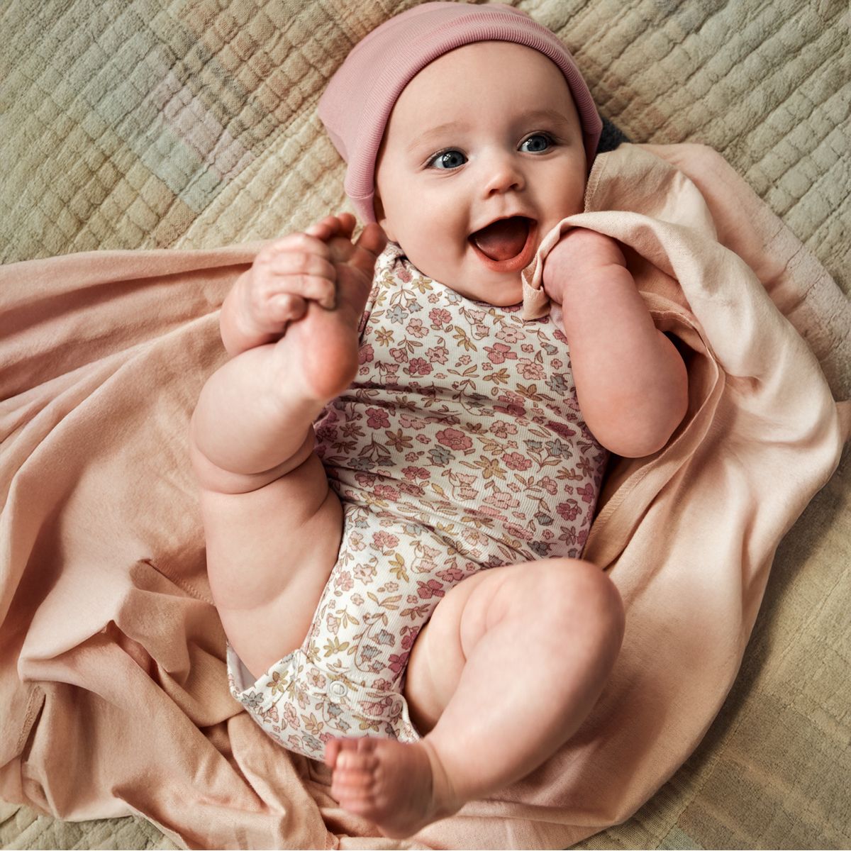 CARTER'S - Conjunto 3 Piezas Calza y Dos Body Bebé Niña Carter's