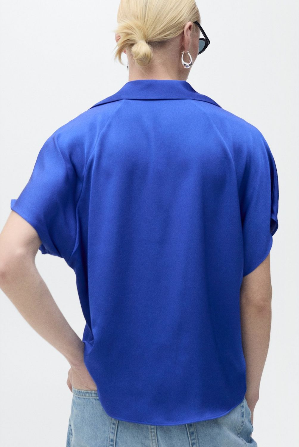 MANGO - Blusa Satinada Manga Corta Mujer Mango