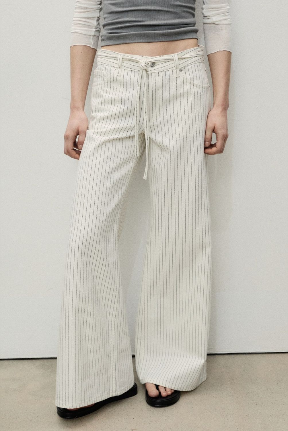 MANGO - Jeans Wideleg Rayas Tiro Bajo Cinturón Mujer Mango