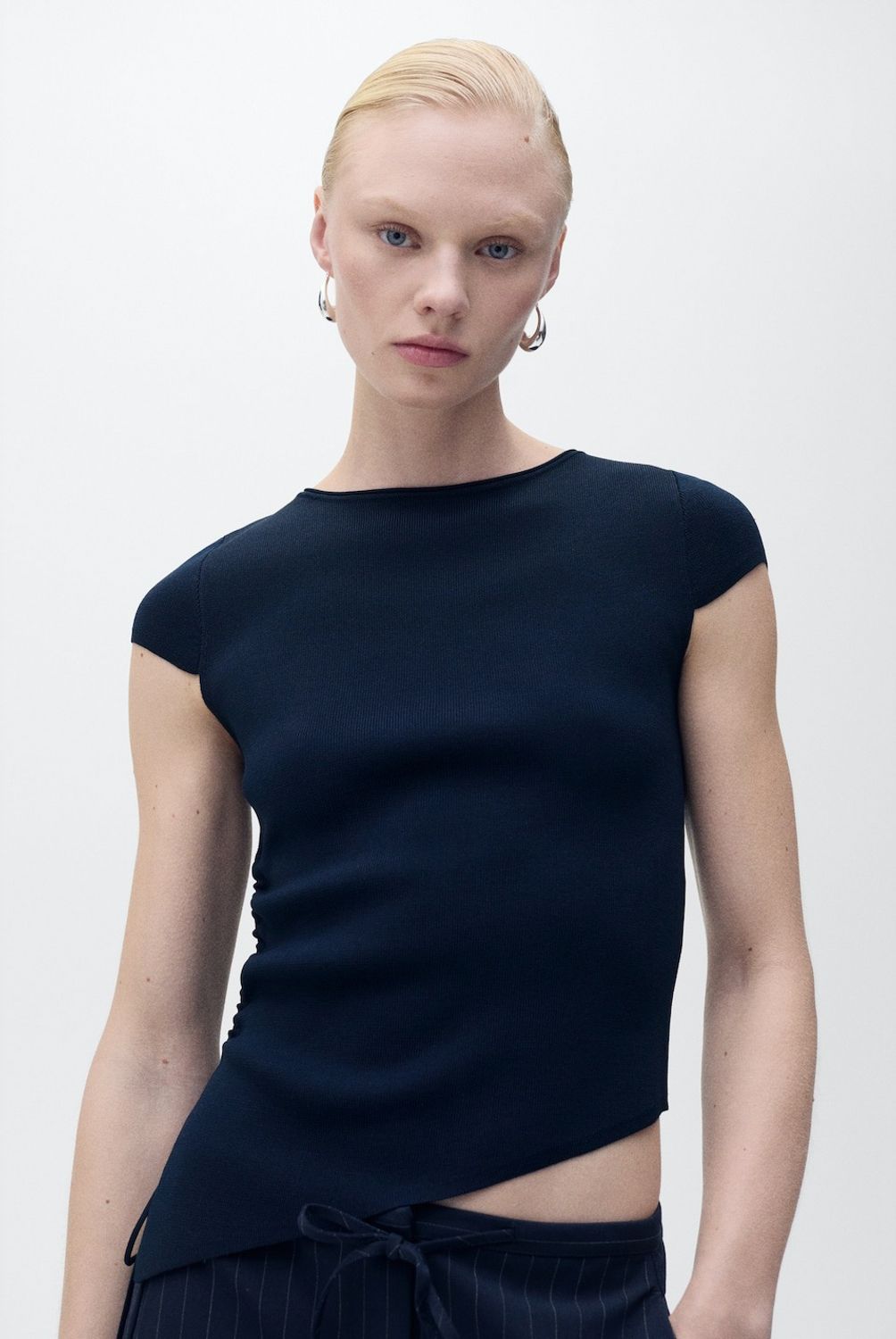 MANGO - Polera Punto Bajo Asimétrico Mujer Mango
