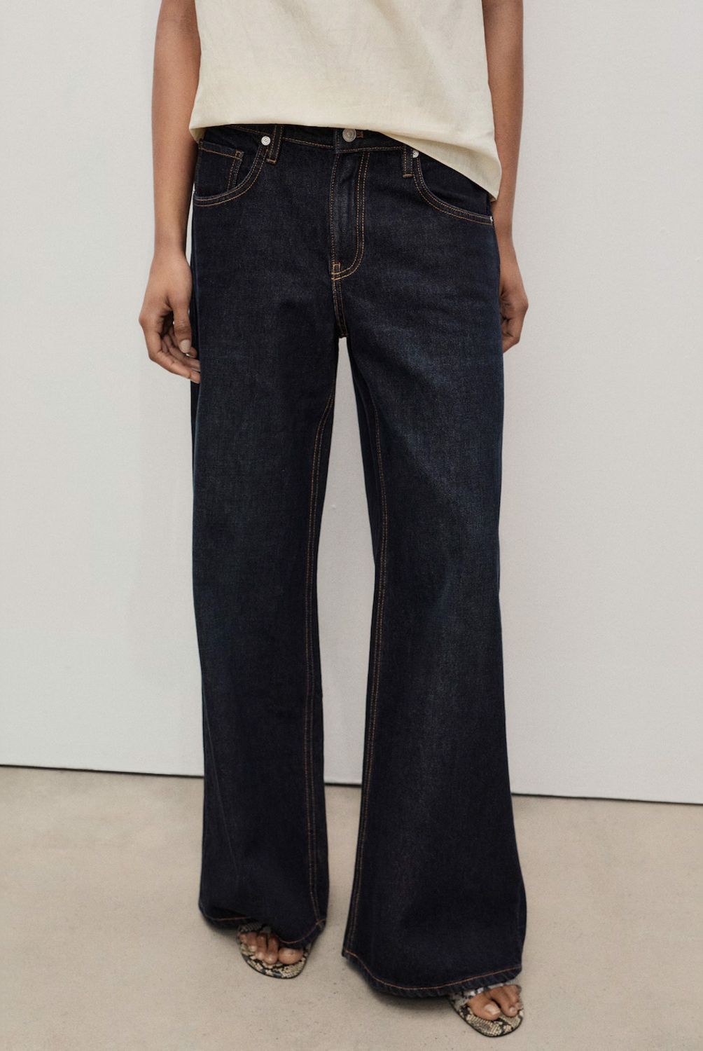 MANGO - Jeans Wideleg Tiro Bajo Rinse Wash Mujer Mango