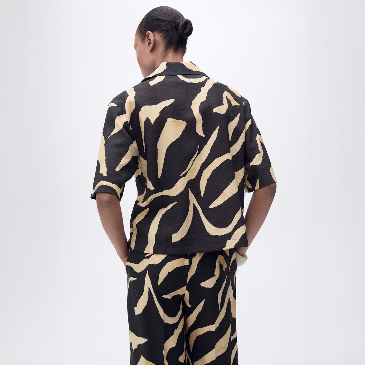 MANGO - Blusa Manga Corta Estampada Mujer Mango