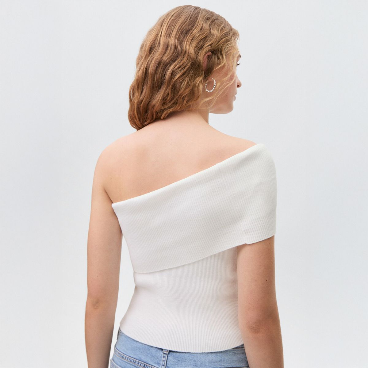 MANGO TEEN - Top Asimétrico Hombros Descubiertos Mujer Mango Teen