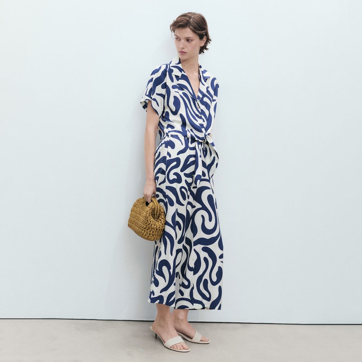 MANGO - Blusa Crop Estampado Floral Nudo Mujer Mango