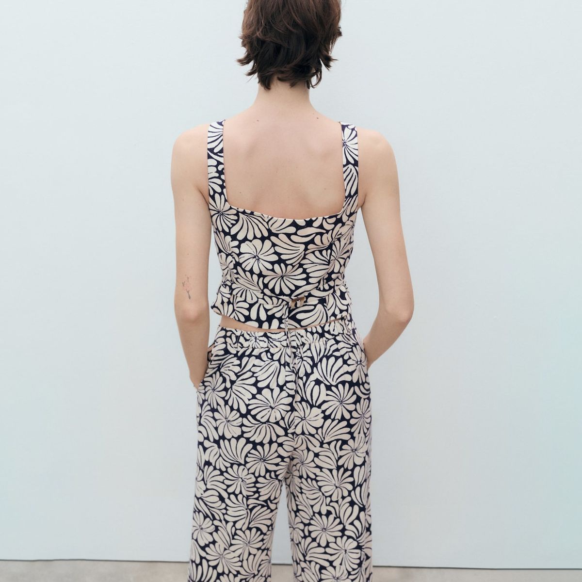 MANGO - Top Lino Entallado Flores Mujer Mango