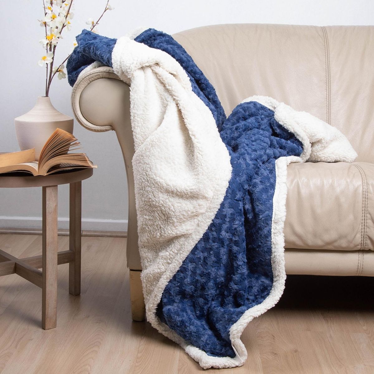 DORAL - Manta Plush Sherpa Azul Doral