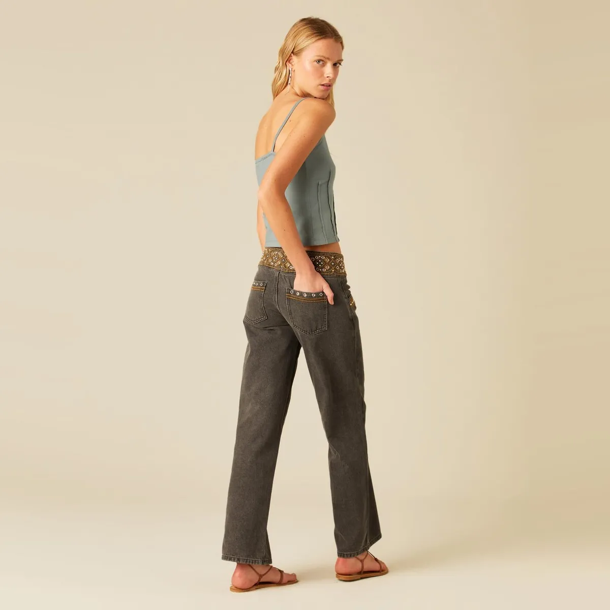 NICOLI - Polera Tirante Corte Gris Mujer Nicoli