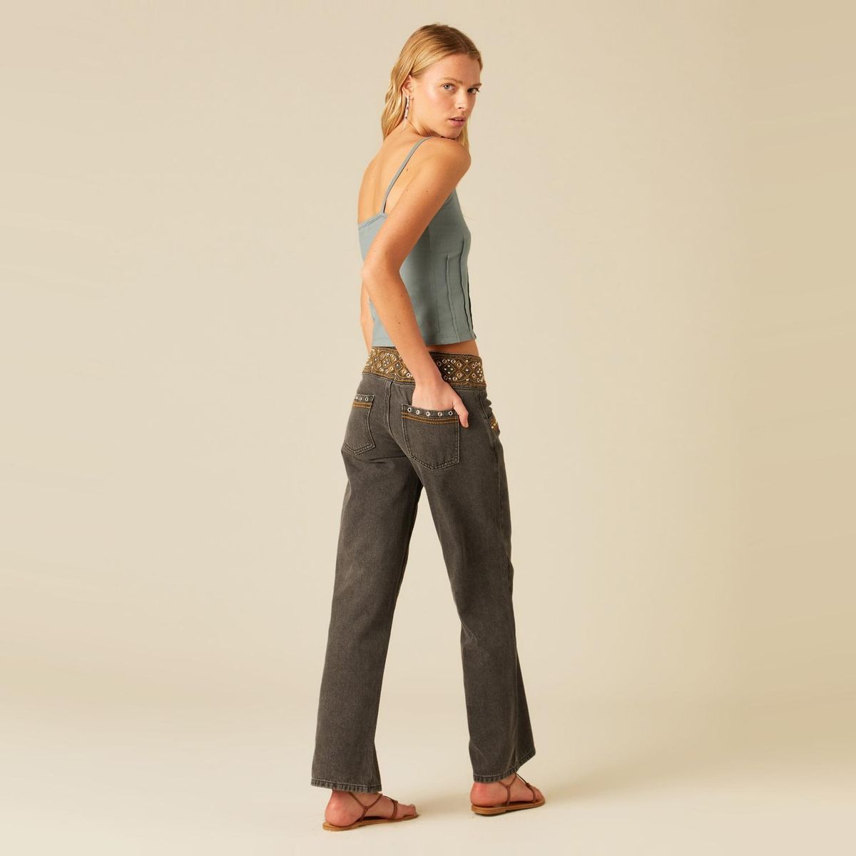 NICOLI - Polera Tirante Corte Gris Mujer Nicoli