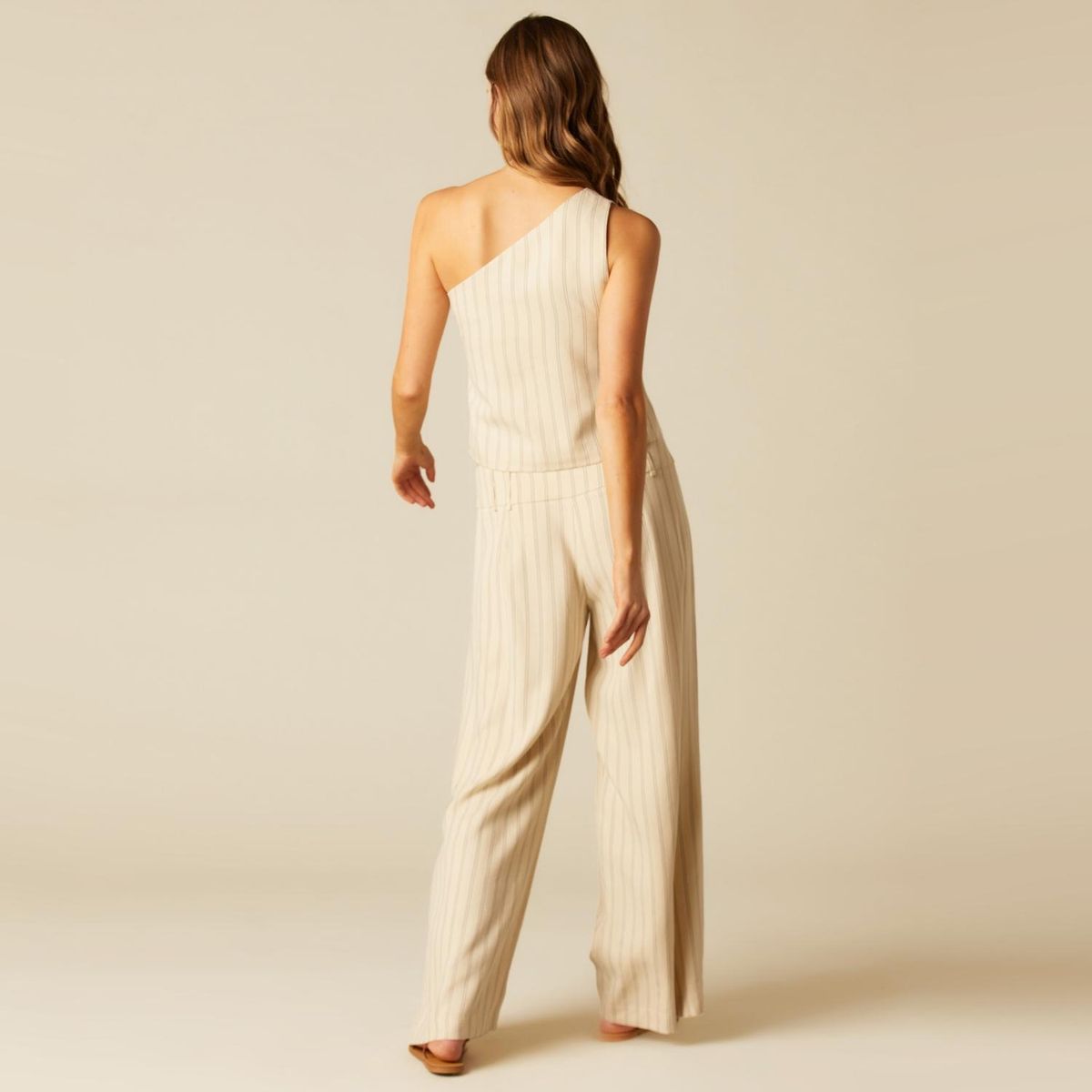 NICOLI - Top Asimétrico Crudo Raya Mujer Nicoli