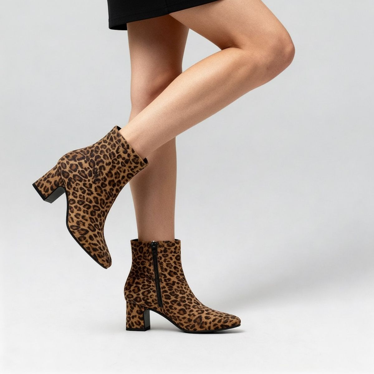 CLARKS - Bota Mujer Cuero Animal Print Clarks
