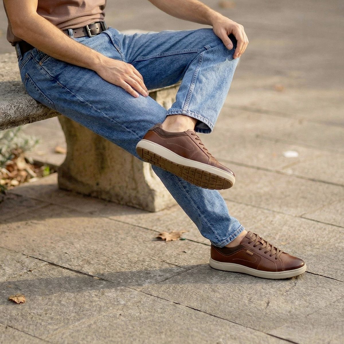 CLARKS - Zapatilla Urbana Hombre Cuero Café Clarks