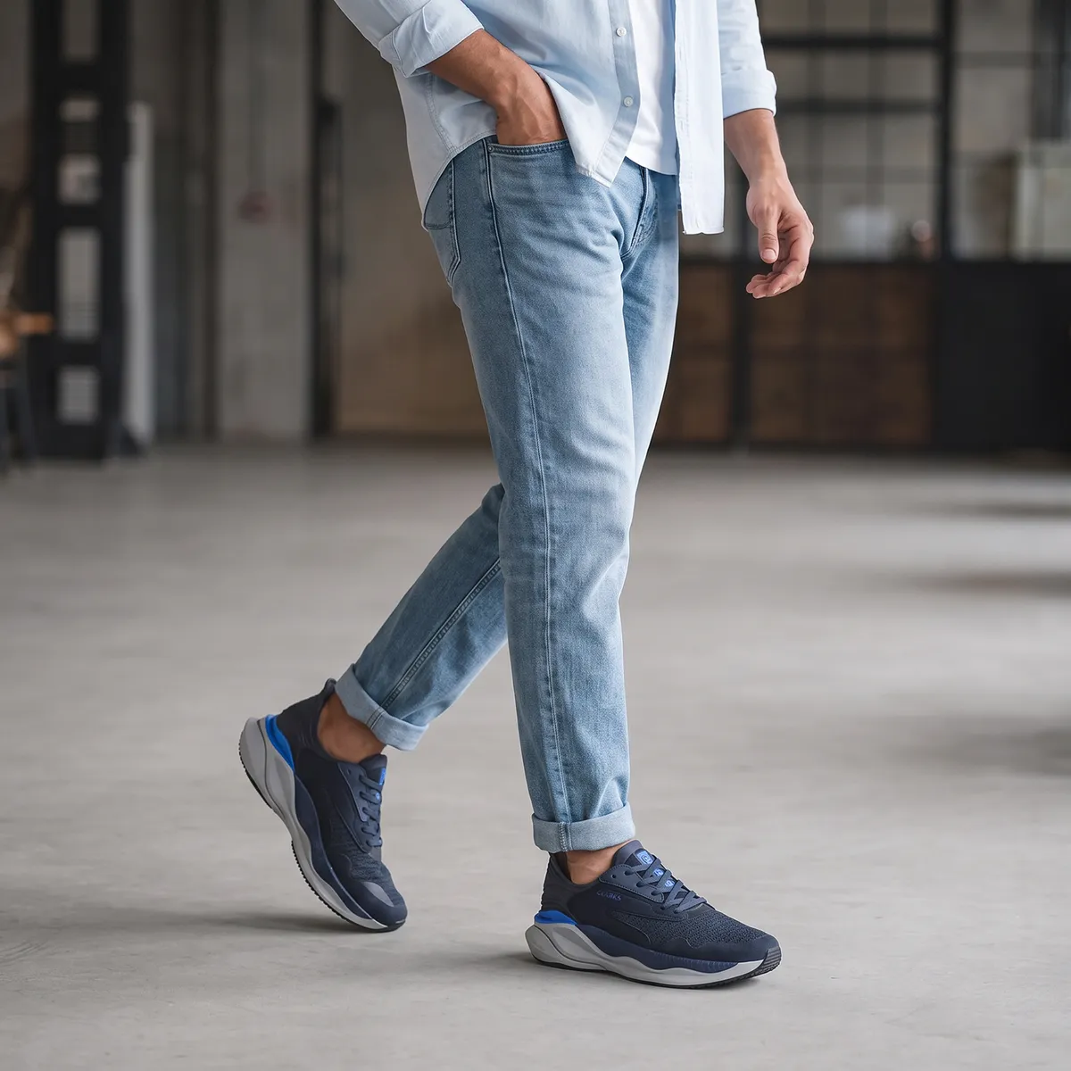 CLARKS - Zapatilla Urbana Hombre Cuero Azul Clarks