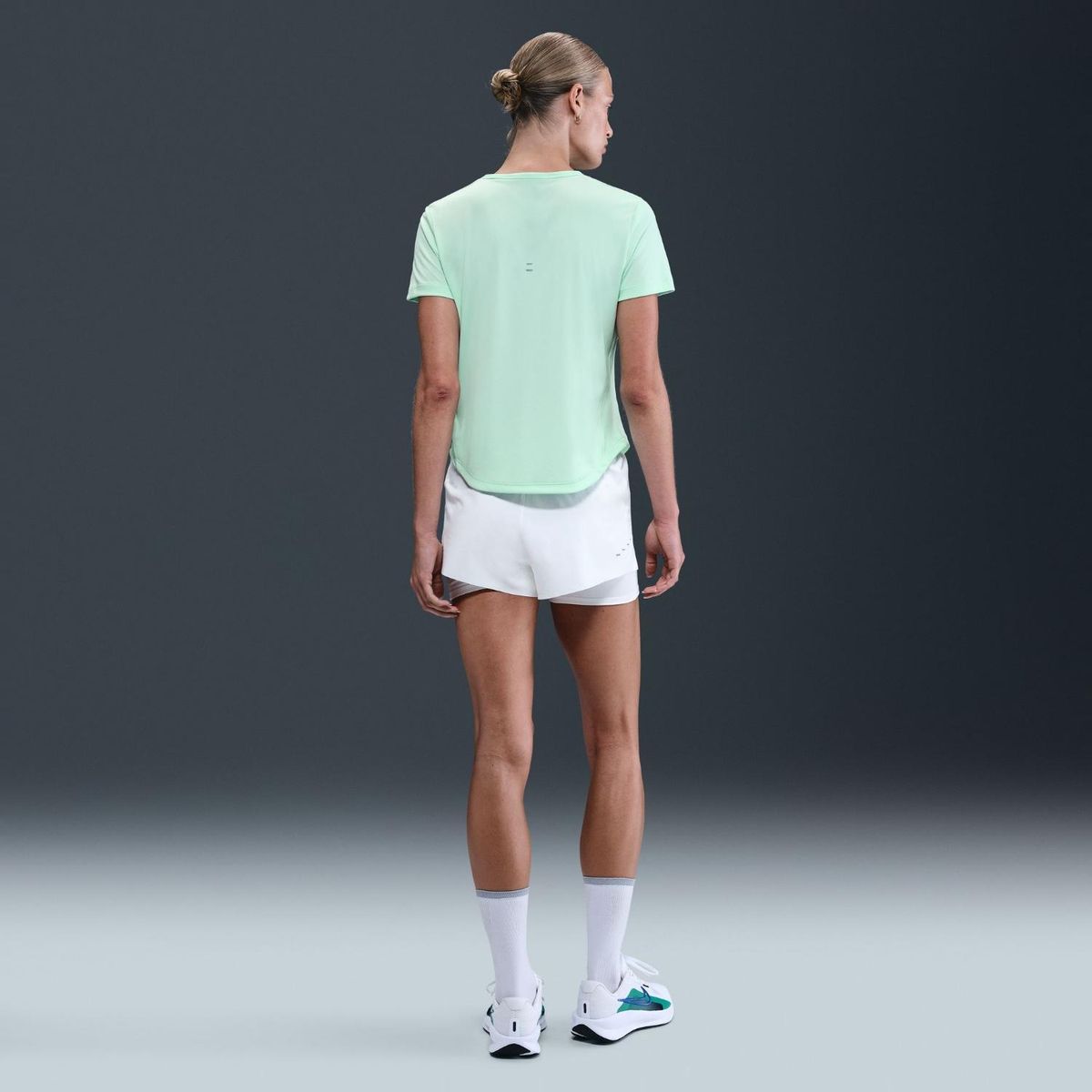 NIKE - Polera Deportiva Mujer Nike