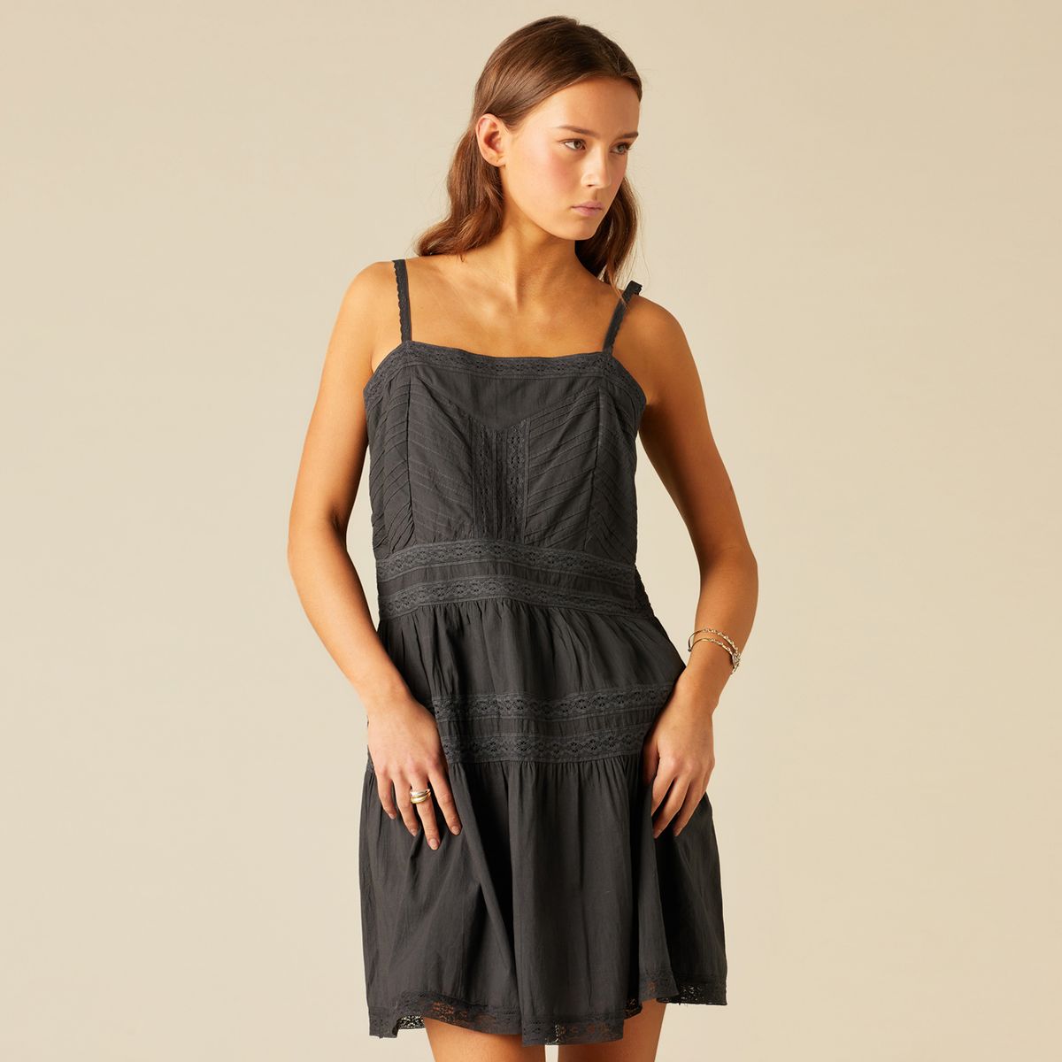 NICOLI - Vestido Corto Encajes Gris Mujer Nicoli