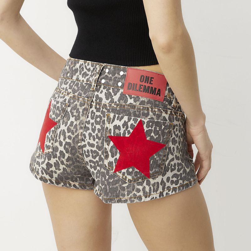 ONE DILEMMA - Short Tiro Bajo Estampado Estrella Color Mujer One Dilemma