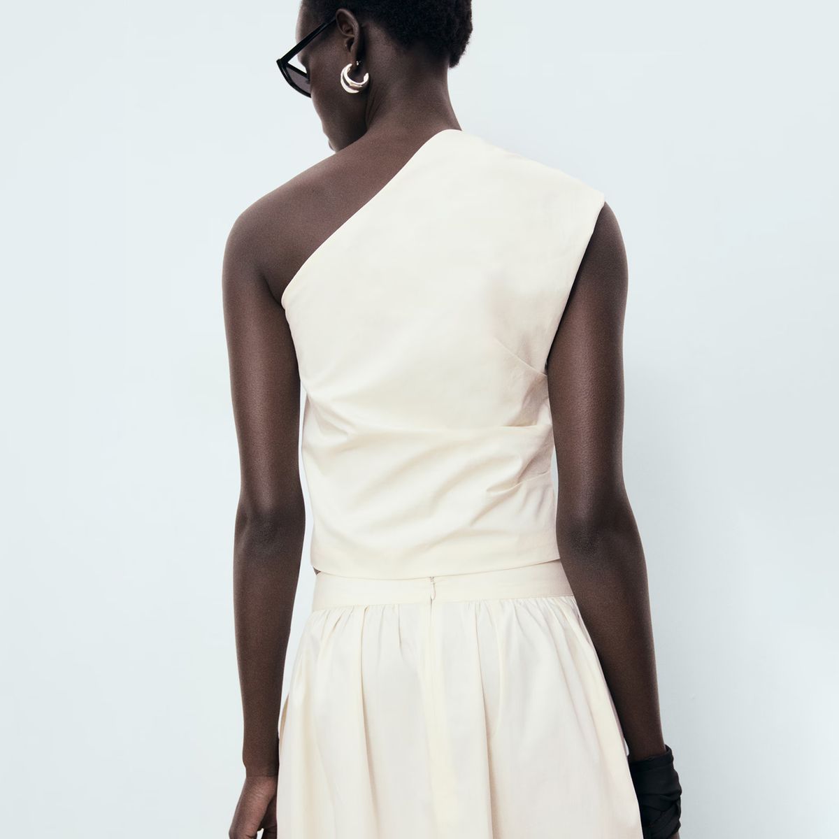 MANGO - Polera Asimétrico Bordado Flor Mujer Mango