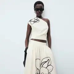 MANGO - Top Asimétrico Bordado Flor Mujer