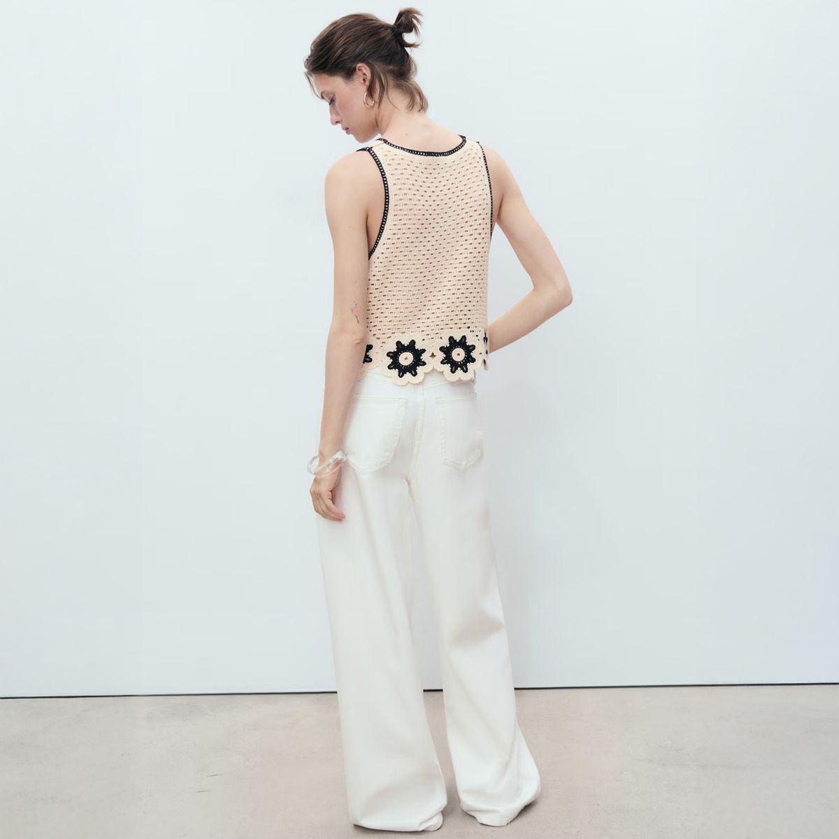 MANGO - Polera Crochet Terminaciones Florales Mujer Mango