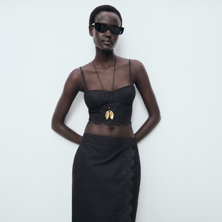 Polera Crop Bordado Mujer