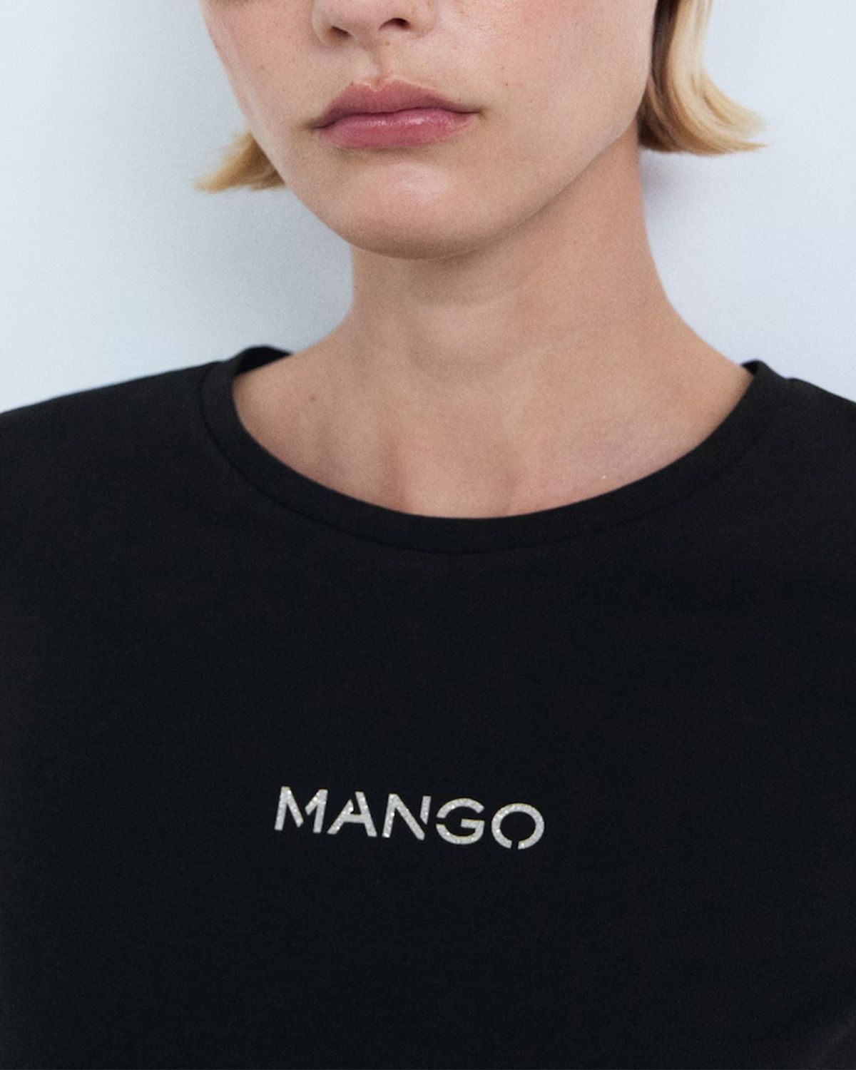 MANGO Polera Algodón Logo Mujer Mango