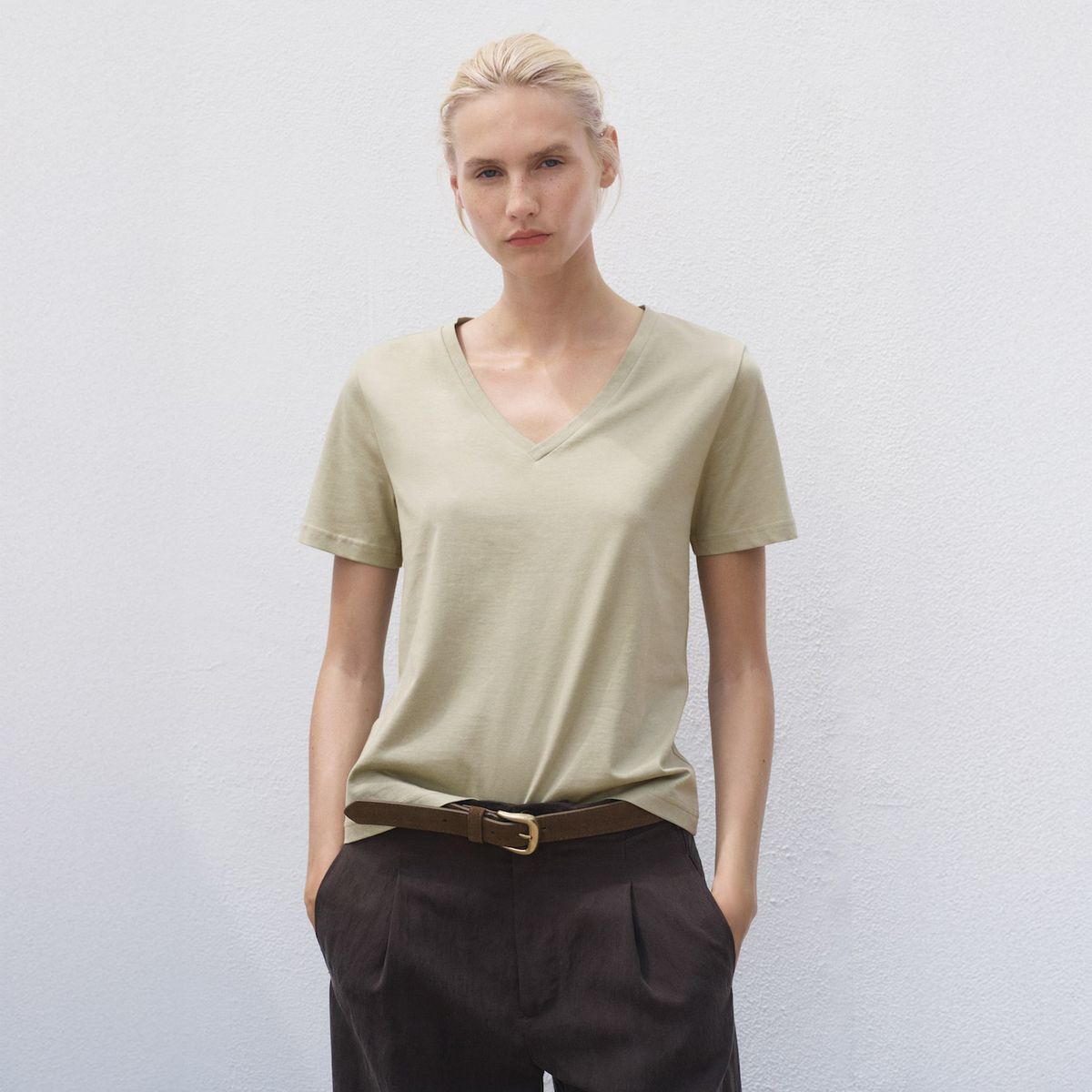 MANGO - Polera Algodón Cuello Pico Mujer Mango