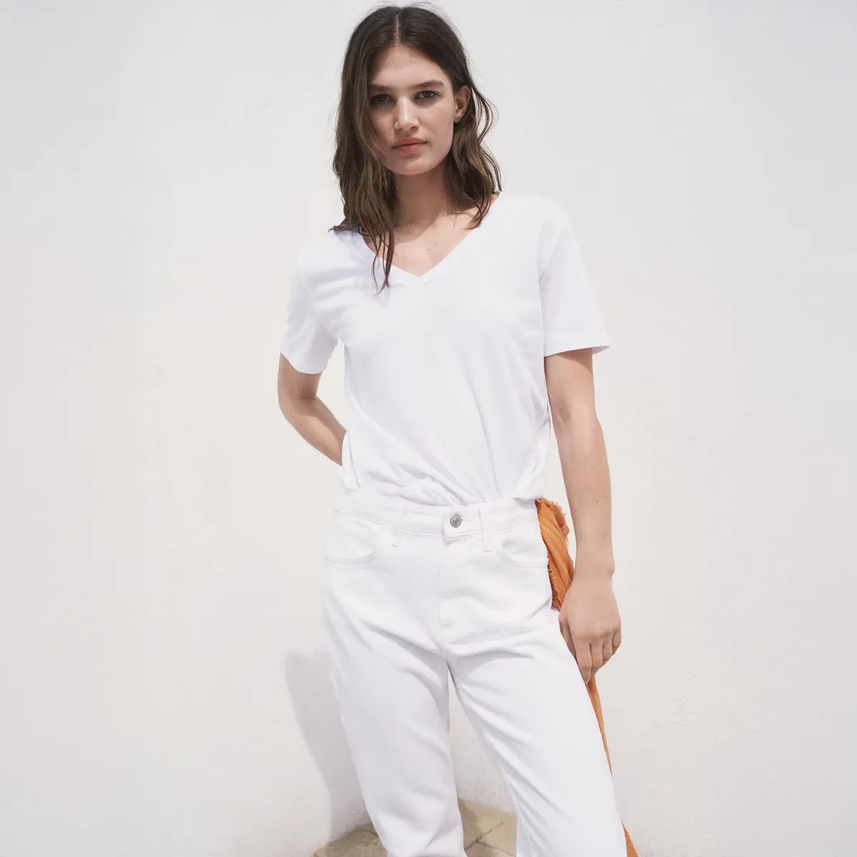 MANGO - Polera Algodón Cuello Pico Mujer Mango