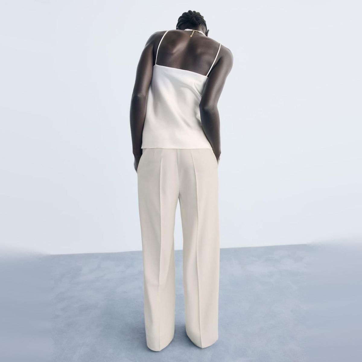 MANGO - Pantalón Recto Tiro Medio Mujer Mango