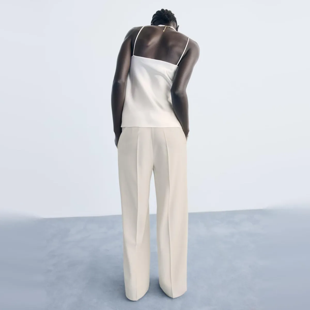 MANGO - Pantalón Recto Tiro Medio Mujer Mango