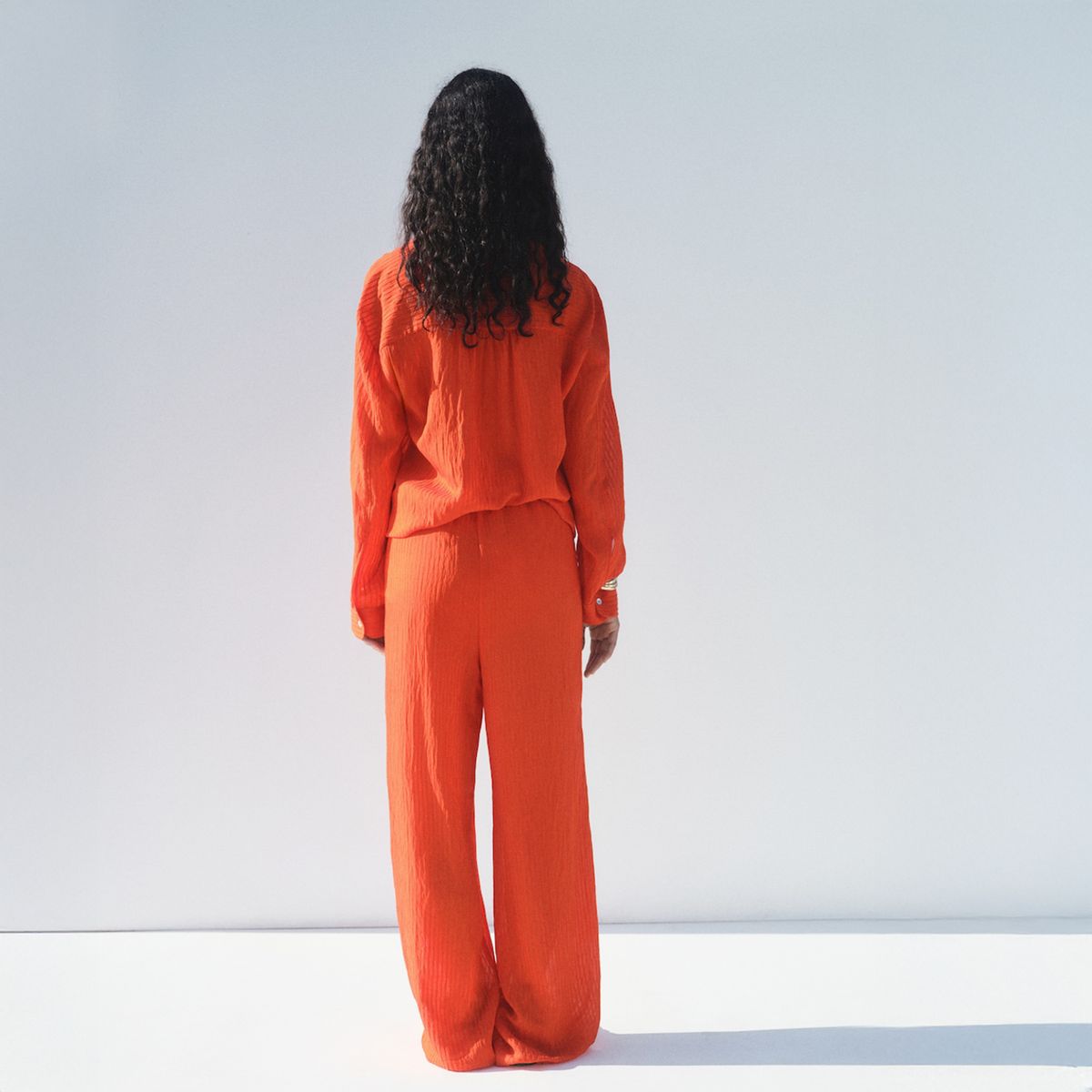 MANGO - Pantalón Recto Efecto Arrugado Mujer Mango