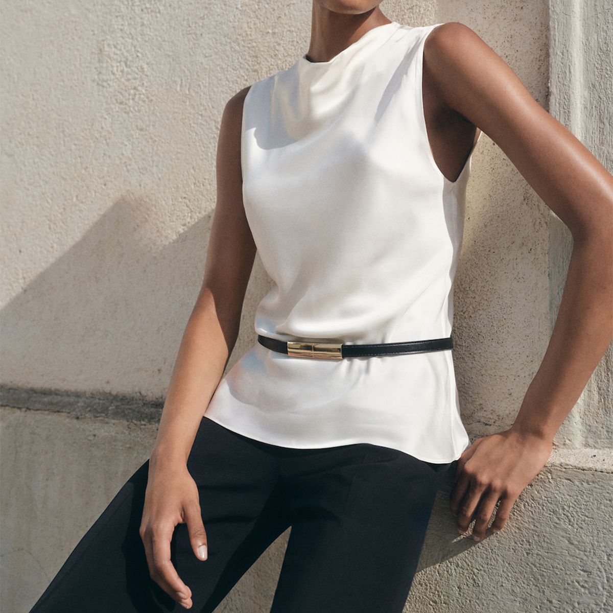 MANGO - Blusa Satinada Cuello Drapeado Mujer Mango