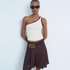 MANGO - Top Asimétrico Ribete Contraste Mujer