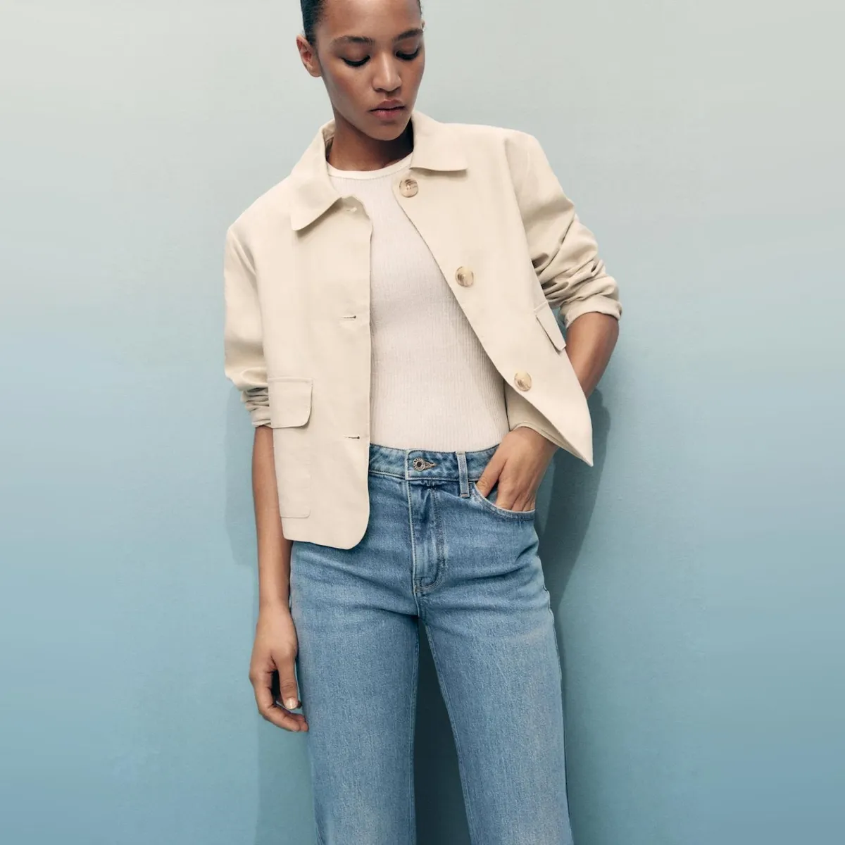 MANGO - Jeans Flare Tiro Medio Mujer Mango