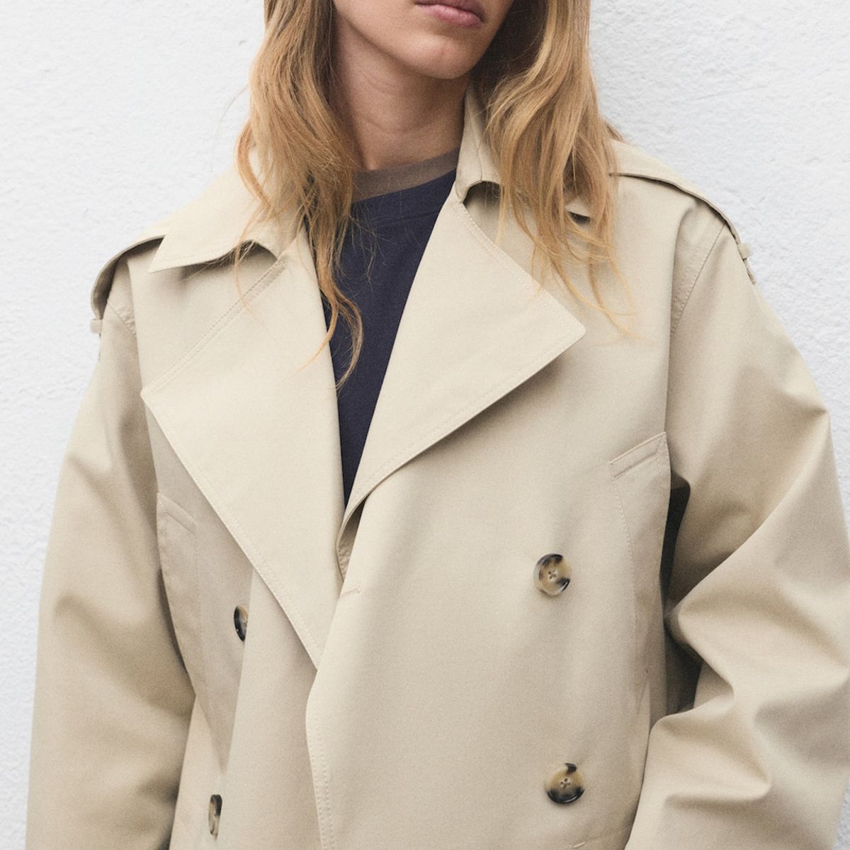 MANGO - Trench Crop Doble Botonadura Mujer Mango
