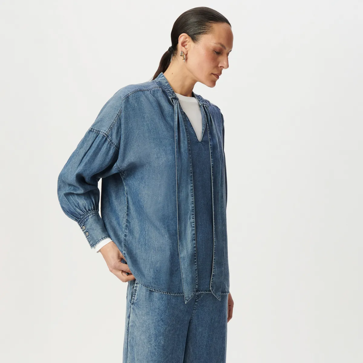 IKKS - Blusa Denim Lazo Cuello Mujer IKKS