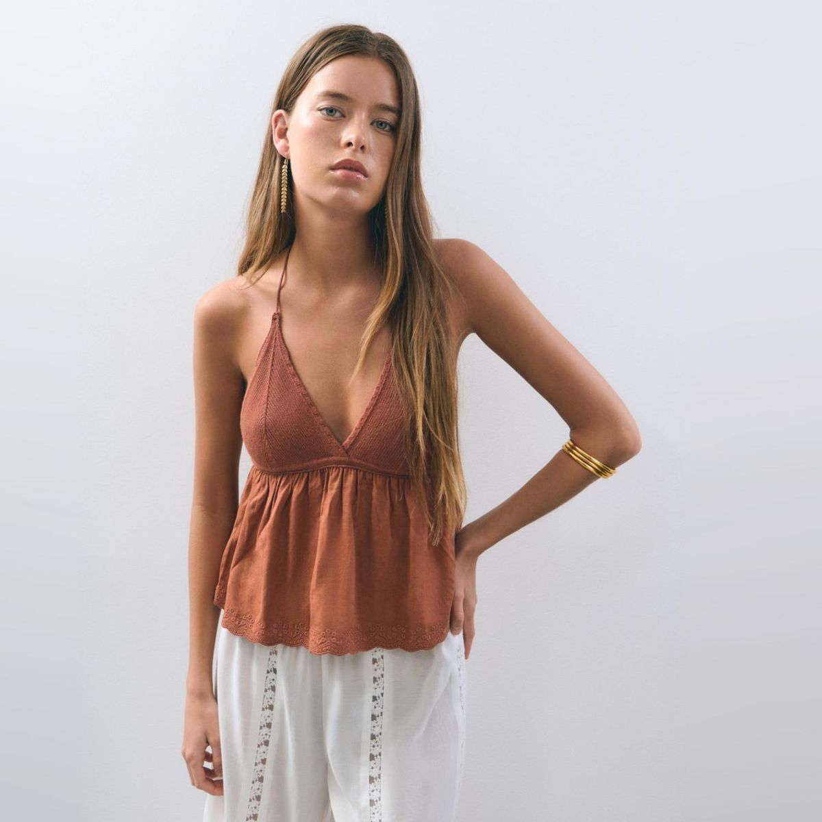 BROWNIE - Top Halter Lino Tricot Bordado Mujer Brownie