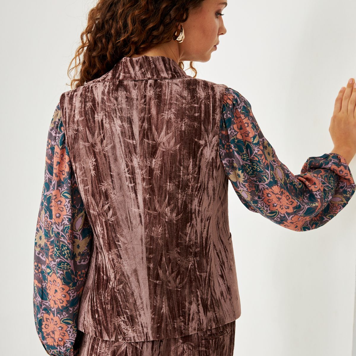 NKN - Vest Estampado Efecto Terciopelo Conjunto Mujer Nkn