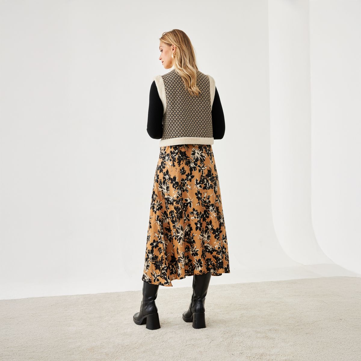 NKN - Falda Midi Estampado Floral Conjunto Mujer Nkn