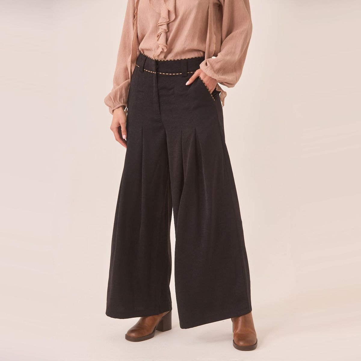 NKN - Pantalón Ancho Costuras Mujer Nkn