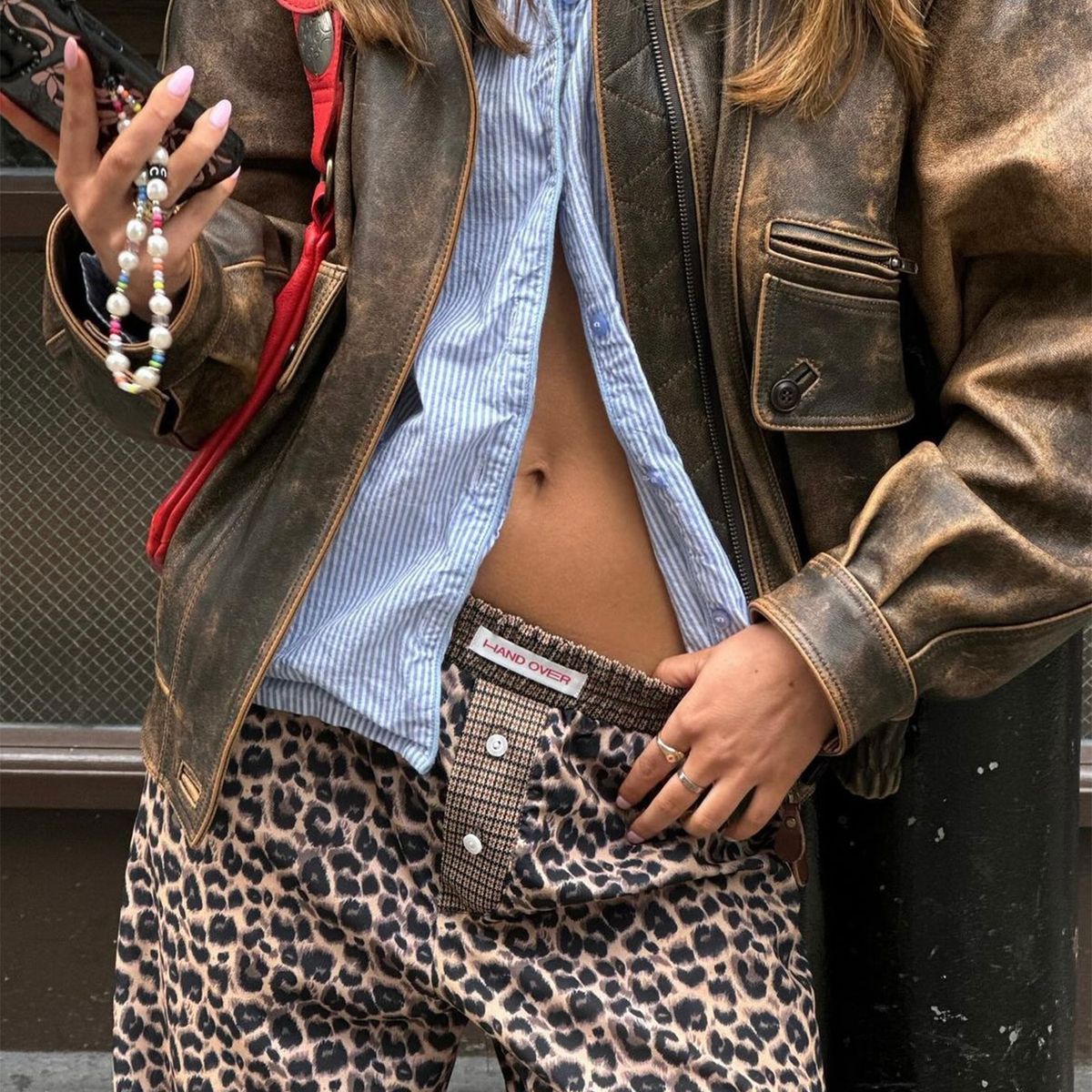 HAND OVER - Pantalón Animal Print Nicolas Mujer Hand Over