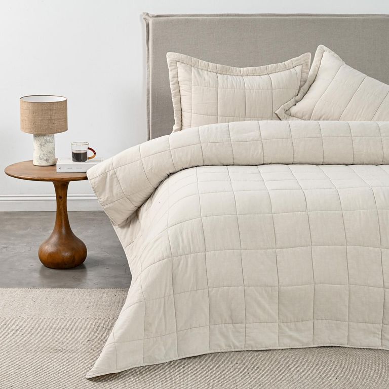 Quilt 2 Plazas Liso Block Beige