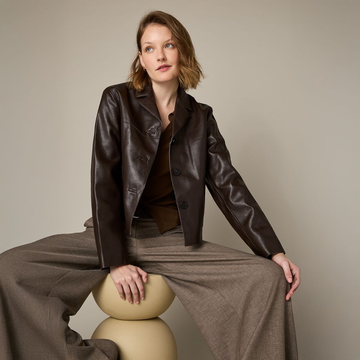 MANGO - Chaqueta Efecto Piel Bolsillos Mujer Mango