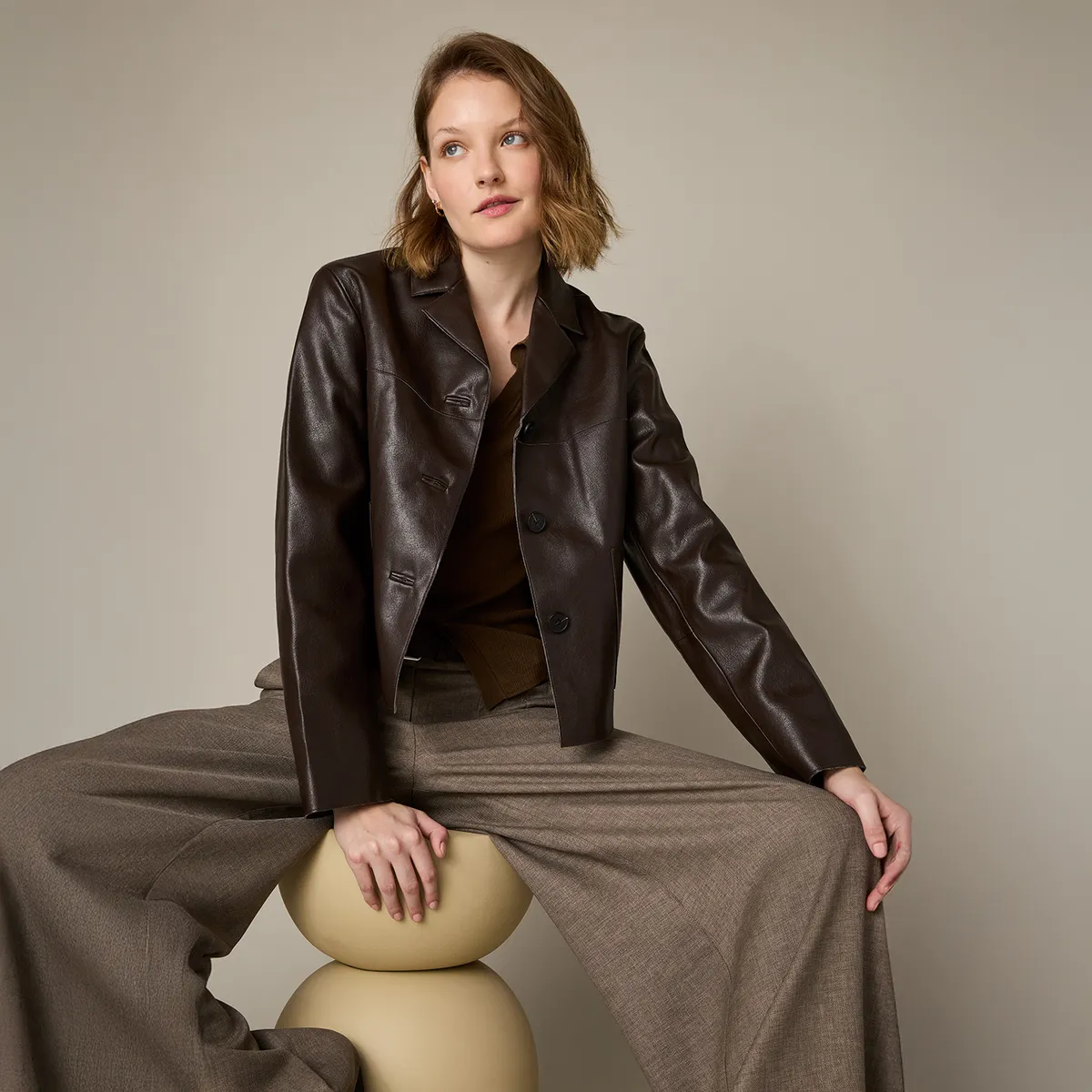 MANGO - Chaqueta Efecto Piel Bolsillos Mujer Mango